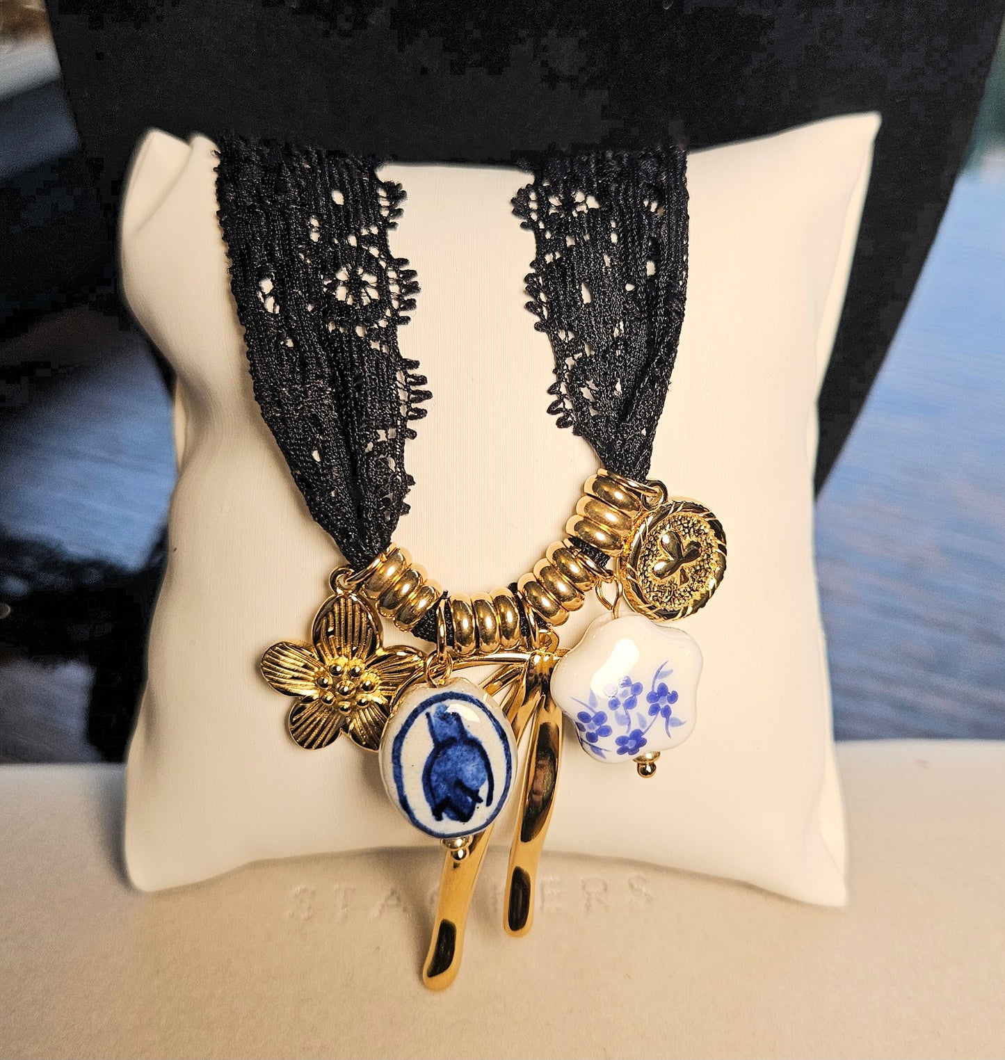 Collier porcelaine bleu