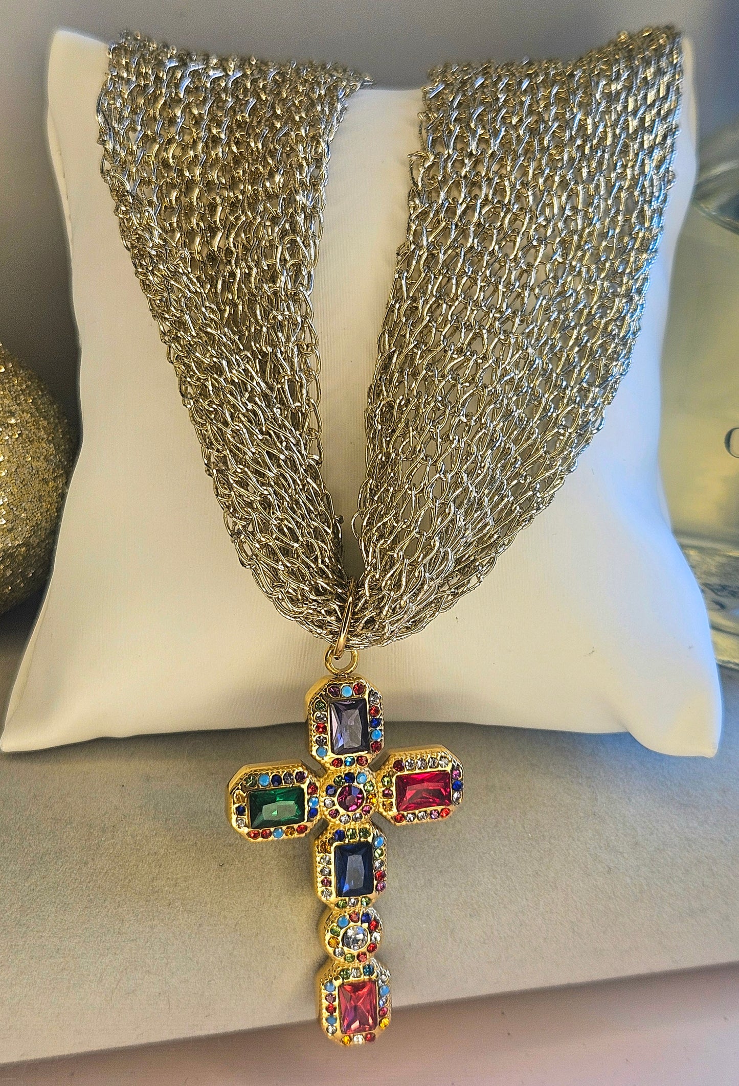 Collier croix multicolore cristal