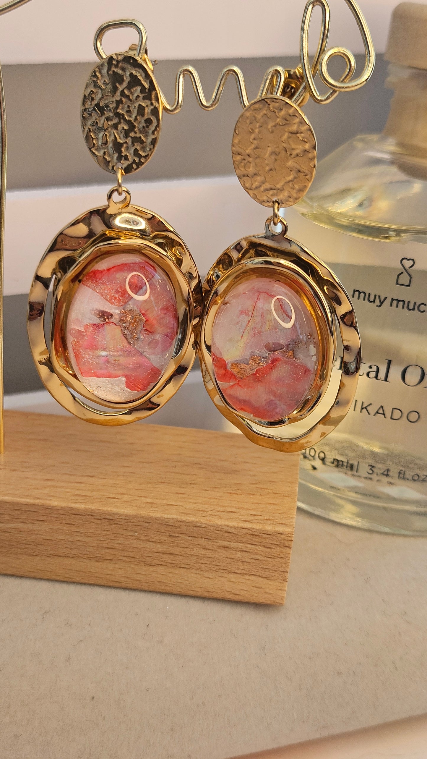 Boucles d'oreilles resine rouge