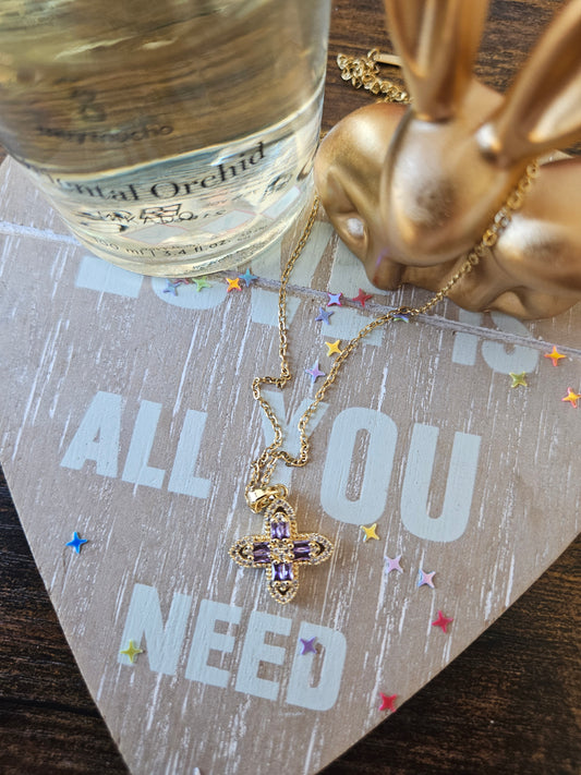 Collier croix cristal mauve