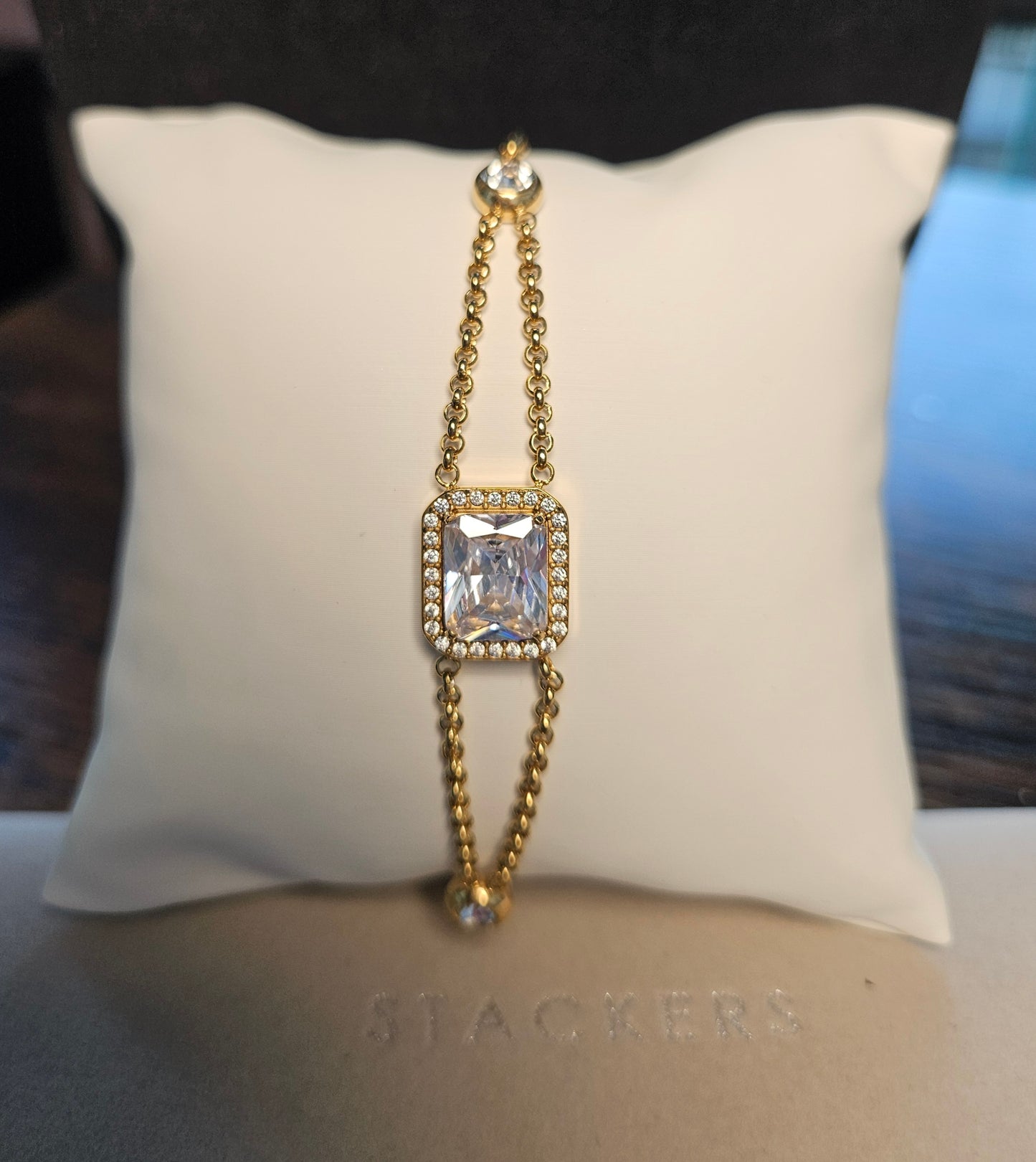 Bracelet double chaine  rectangle cristal et 2 zirconium