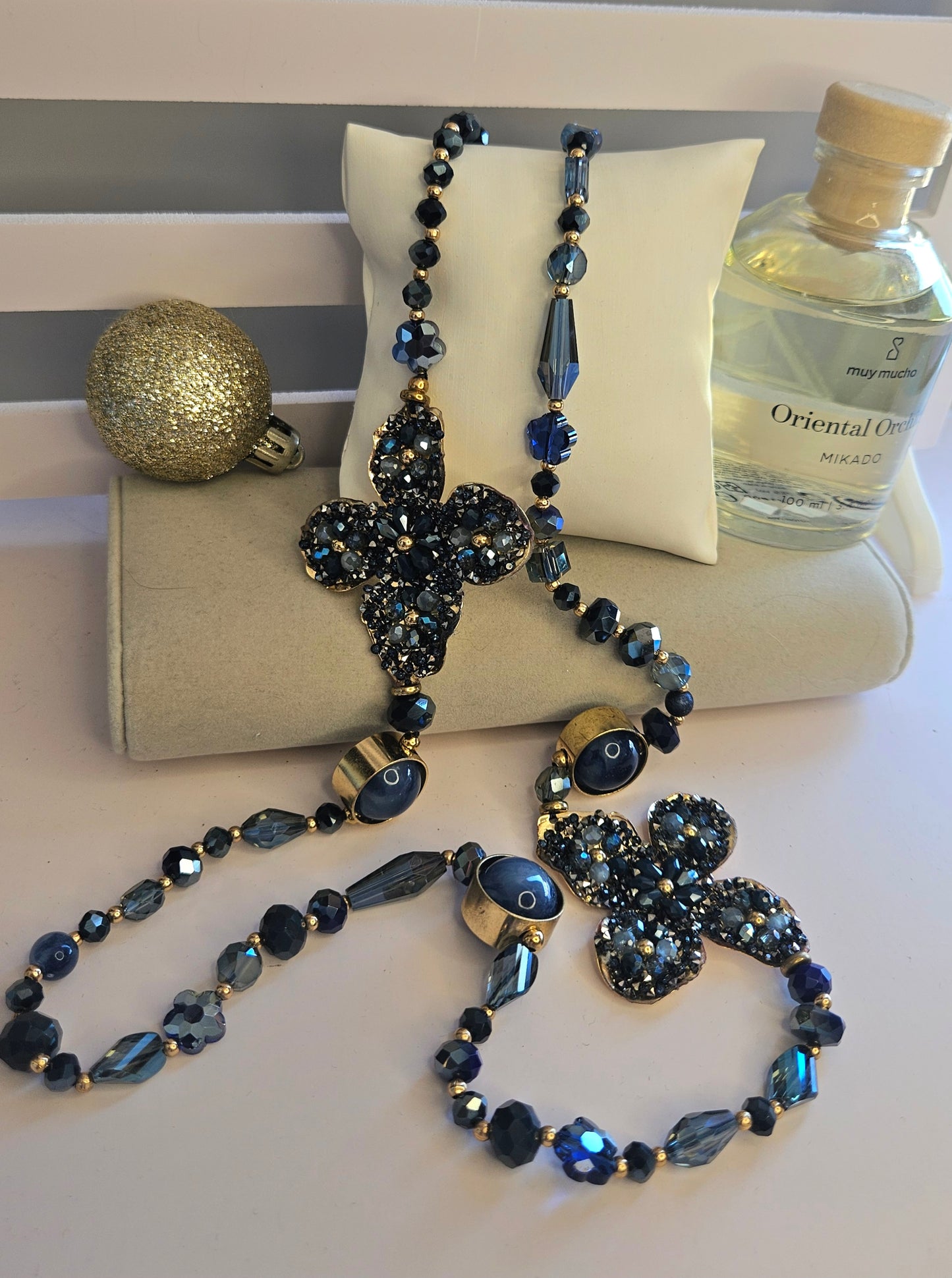 Collier long bleu cristal