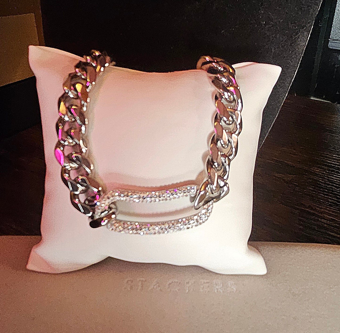 Collier argent ovale strass