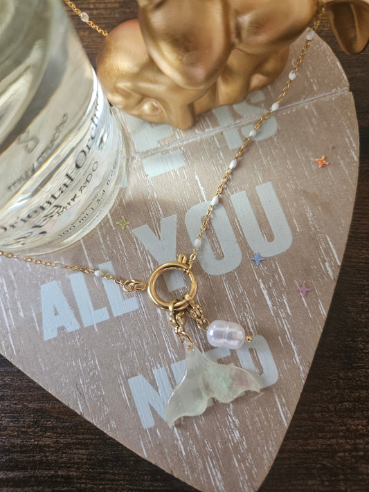 Collier queue de poisson